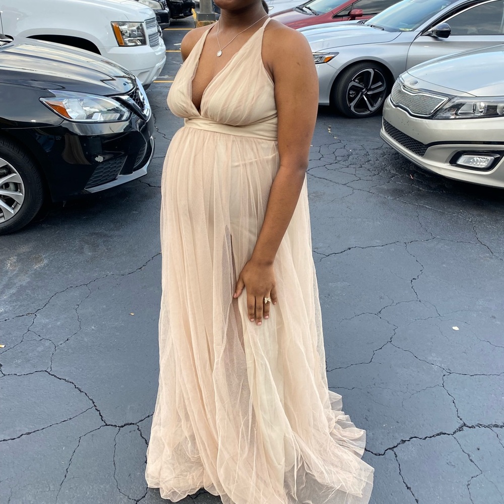 Size Medium , Maternity Baby Shower Dress